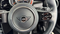 MINI Hatchback 1.5 Cooper Classic 3dr Auto [Comfort/Nav Pack] Petrol Hatchback